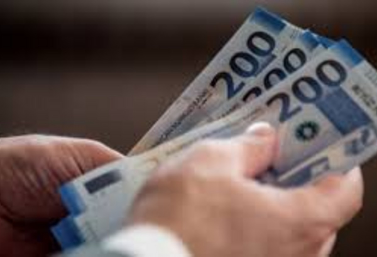 Bakıda orta əməkhaqqında artım - 1300 manatı keçdi