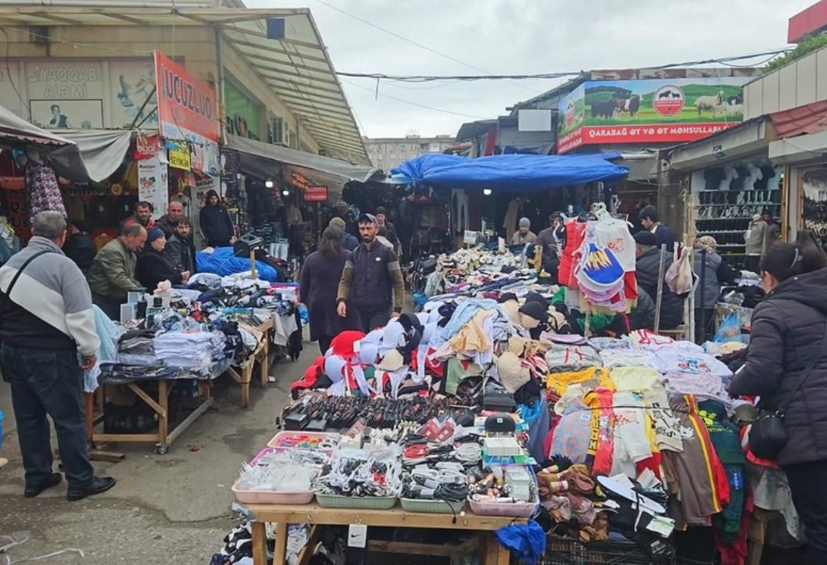 “Vosmoy” bazarının ətrafında küçə ticarəti YIĞIŞDIRILDI - FOTO