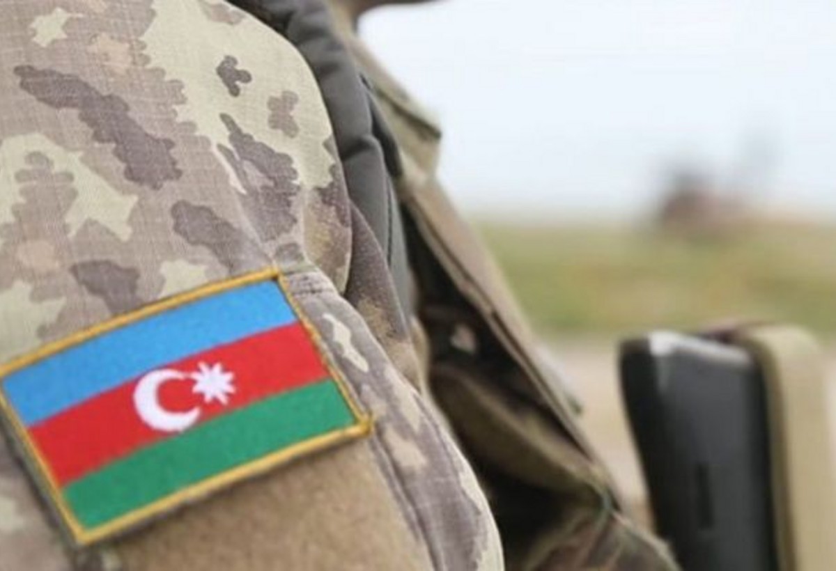 Azərbaycan ordusunda YENİLİK: Həqiqi hərbi xidmət keçənlərə təhsil alma imkanı