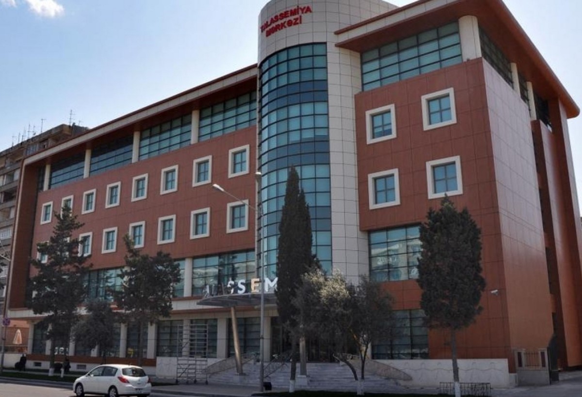 Bakıda əsgər getmək istəməyənlər bunu edib - Laborant analizi öz qanı ilə dəyişib
