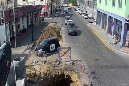 Bakıda bir neçə küçə və prospekt bağlandı - TƏMİR GEDİR