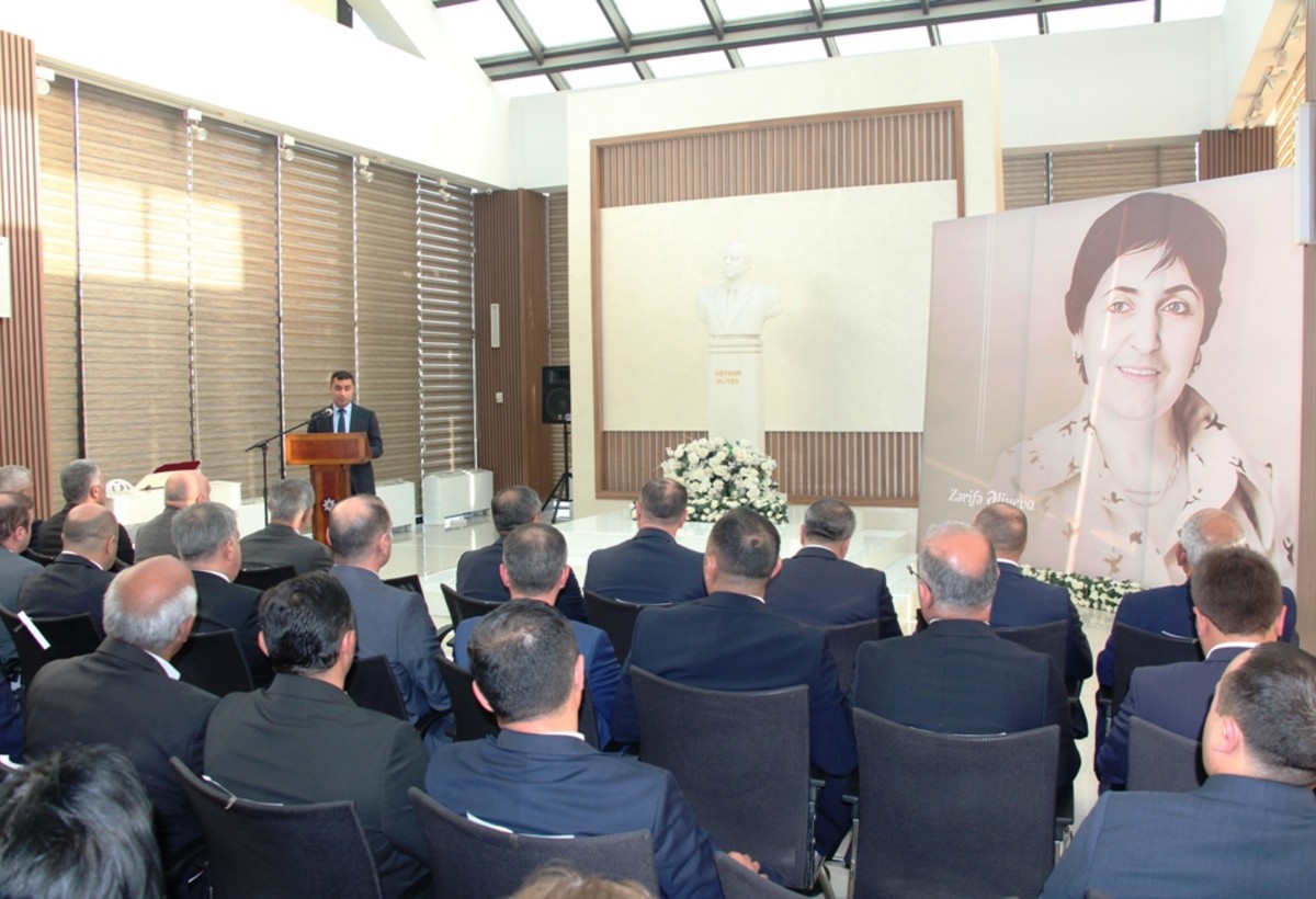 Yevlaxda Zərifə Əliyevanın xatirəsi anılıb