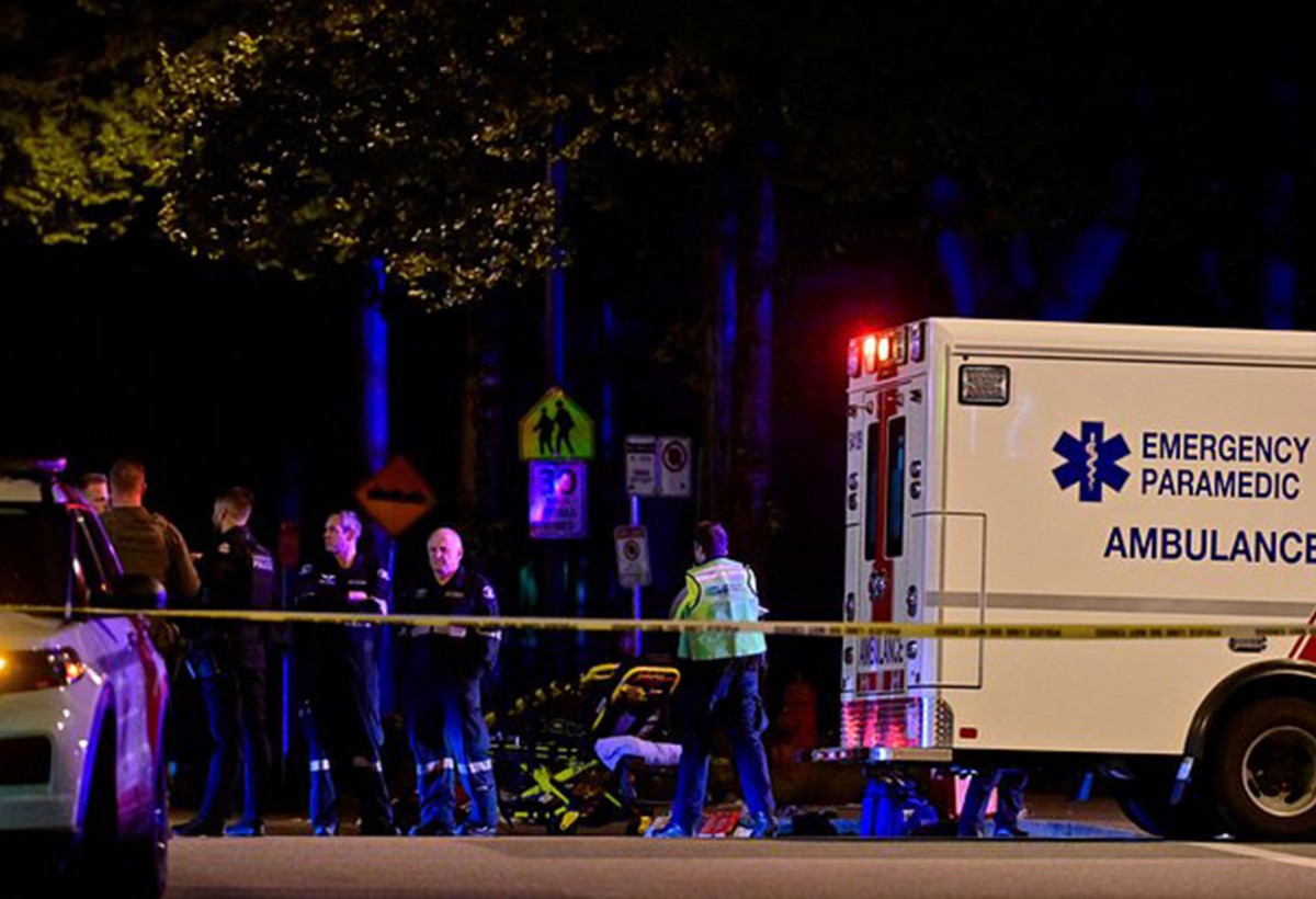 Kanadada avtomobil insanların üzərinə sürdüldü - 9 nəfər öldü