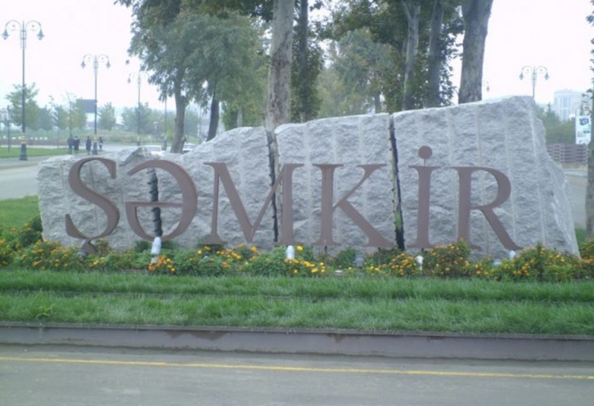 Şəmkirin kəndində su problemi həll olunur
