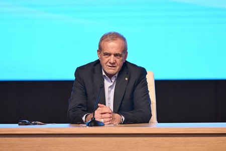 İran Prezidenti Bakıda Şəhriyardan şeir dedi: Bir görəydim ayrılığı kim saldı? - VİDEO