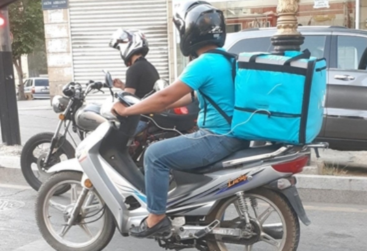 Paytaxt küçələrində motosiklet sürücüləri təhlükə saçır