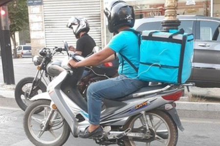 Paytaxt küçələrində motosiklet sürücüləri təhlükə saçır