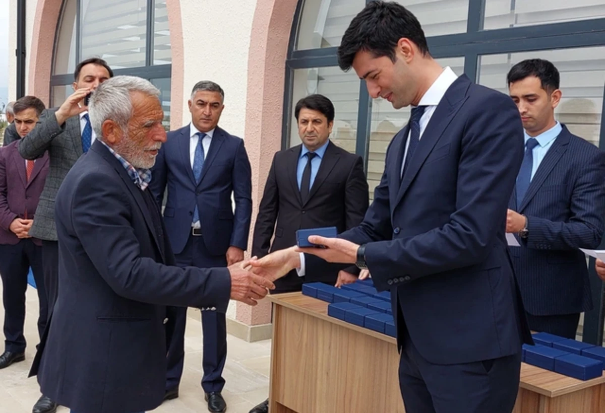 Sarıcalıya köçən 35 ailəyə ev verildi - YENİLƏNİB
