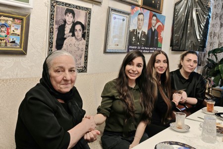 Leyla Əliyeva və Arzu Əliyeva Polad Həşimovun evində olublar