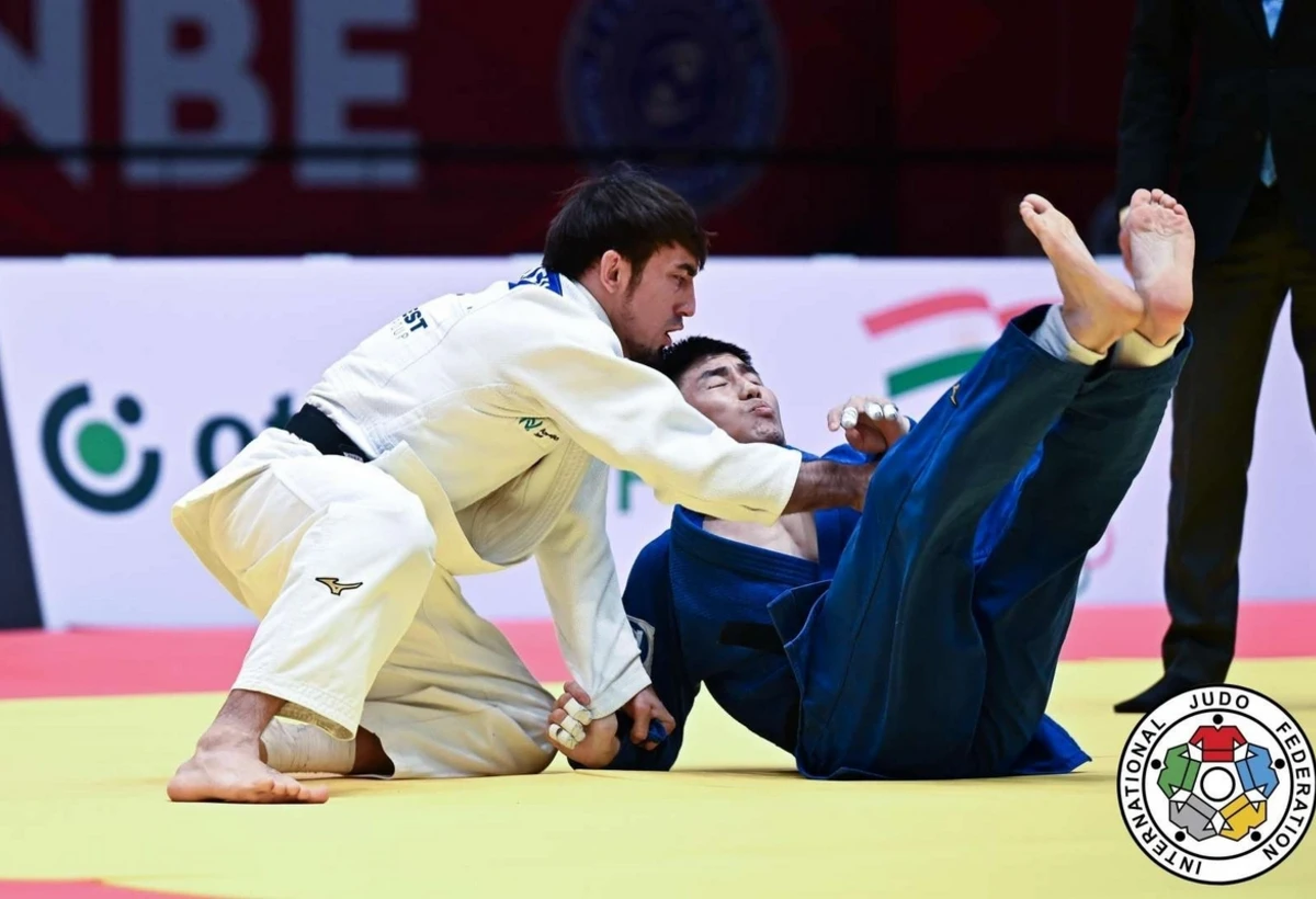 Balabəy Ağayev Böyük Dəbilqədə qızıl medal qazandı - VİDEO