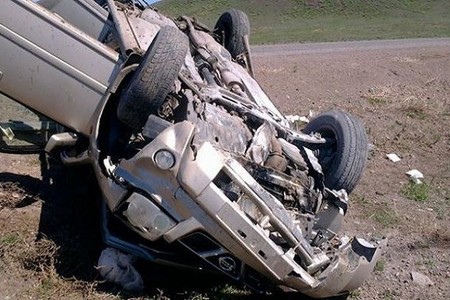 Xaçmazda avtomobil aşıb, ölən və yaralılar var