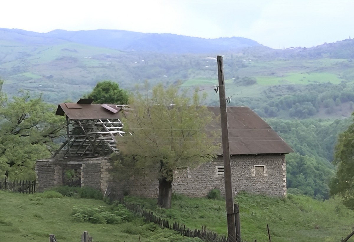 Lerik sakinləri kəndi tərk edir - SƏBƏB