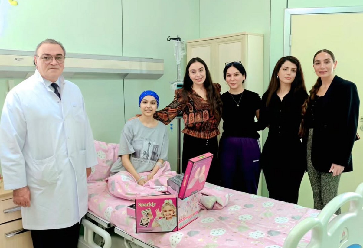 Leyla və Arzu Əliyevalar Onkologiya Mərkəzində - FOTOLAR