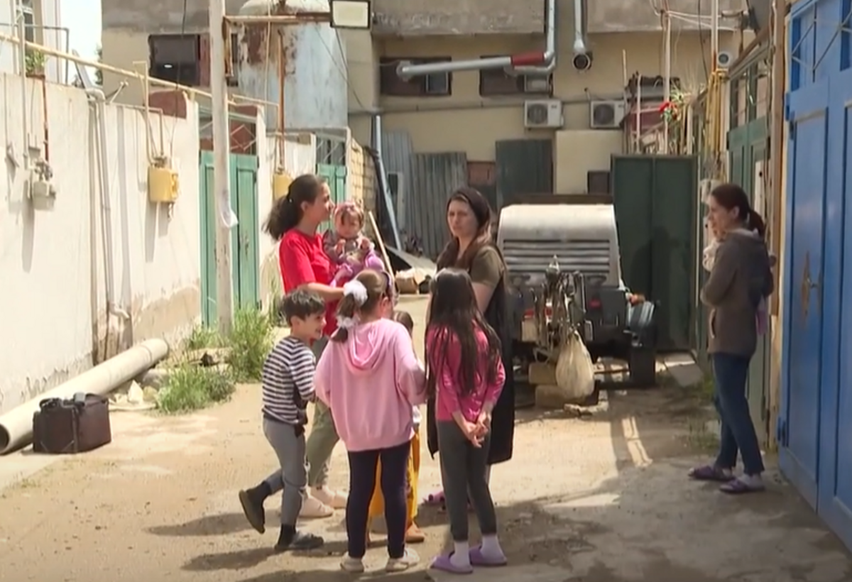 Masazırda kanalizasiya problemi gündəlik həyatı iflic edib