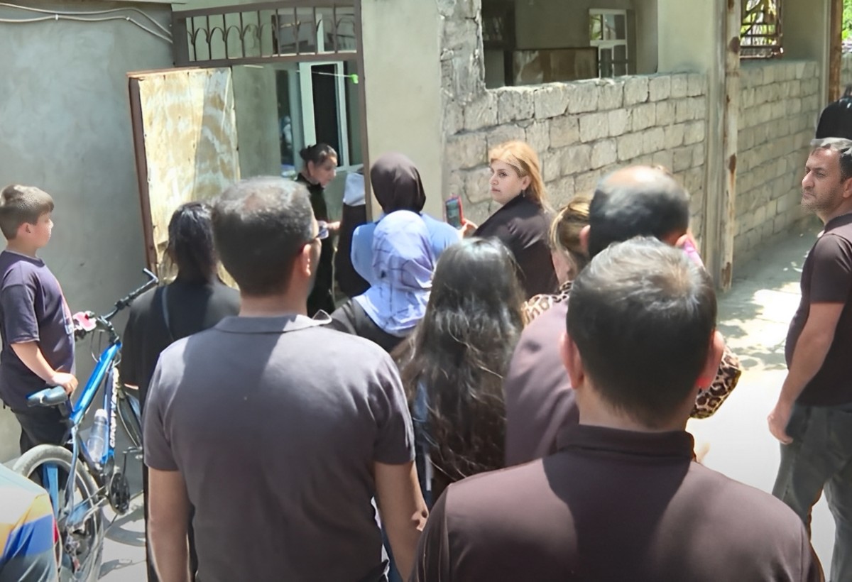Sosial şəbəkə fırıldağı: Blogerlərin reklam etdiyi şirkət vətəndaşları ALDATDI