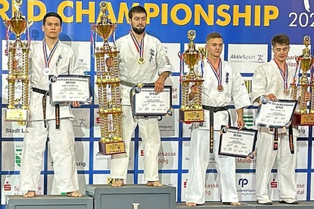 Azərbaycan karateçiləri dünya çempionatında dörd medal QAZANDILAR