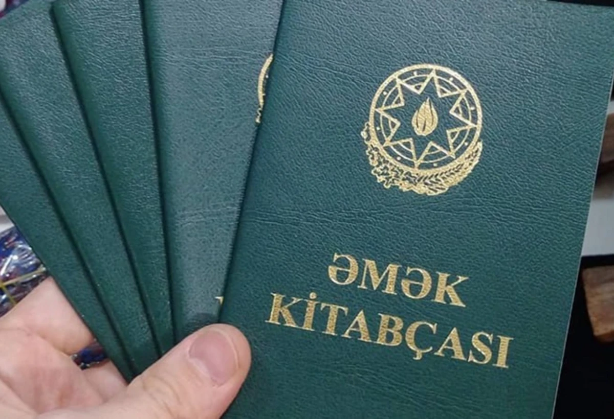 Baş nazirdən əmək kitabçaları ilə bağlı QƏRAR: Forması və doldurulması qaydaları təsdiqləndi