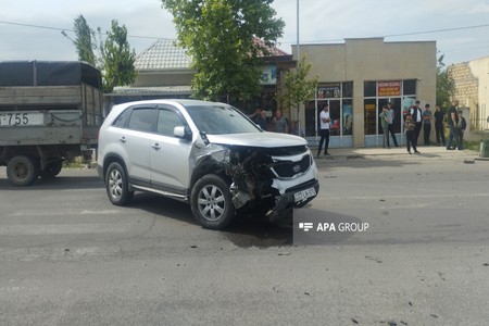 Ağdamda iki maşın toqquşub, xəsarət alanlar var - FOTO