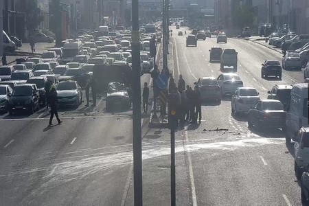 Bakıda qəza sıxlıq yaratdı