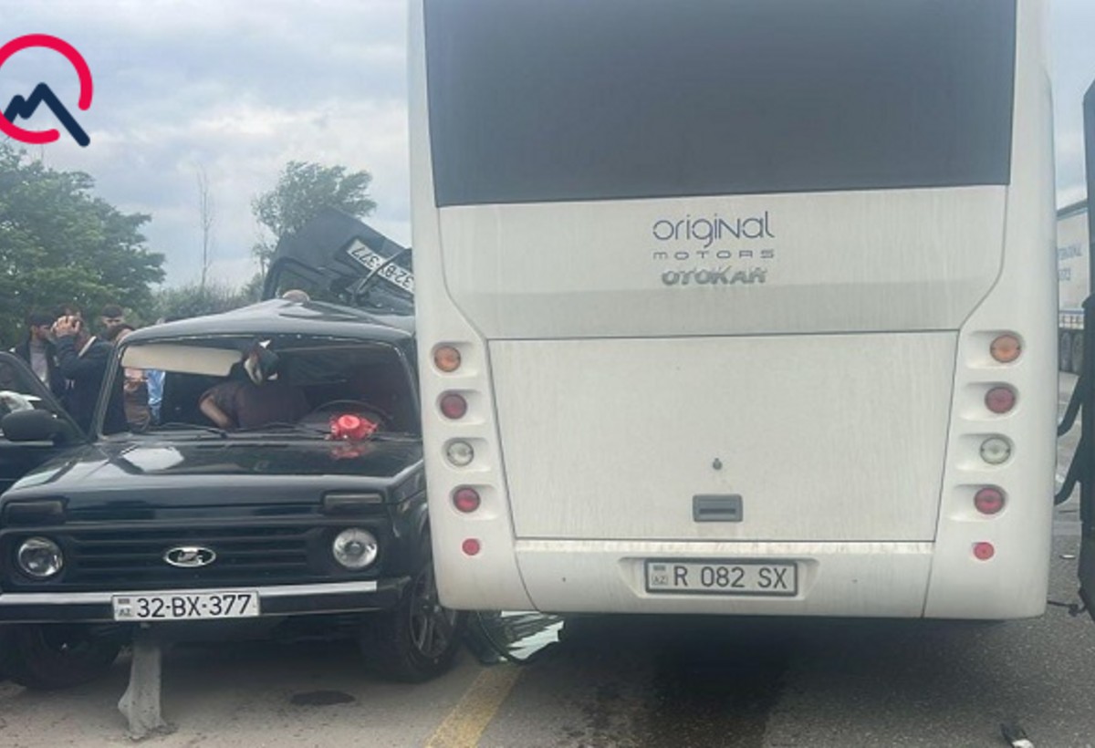 Bu dövlət qurumunun avtobusu qəzaya uğradı