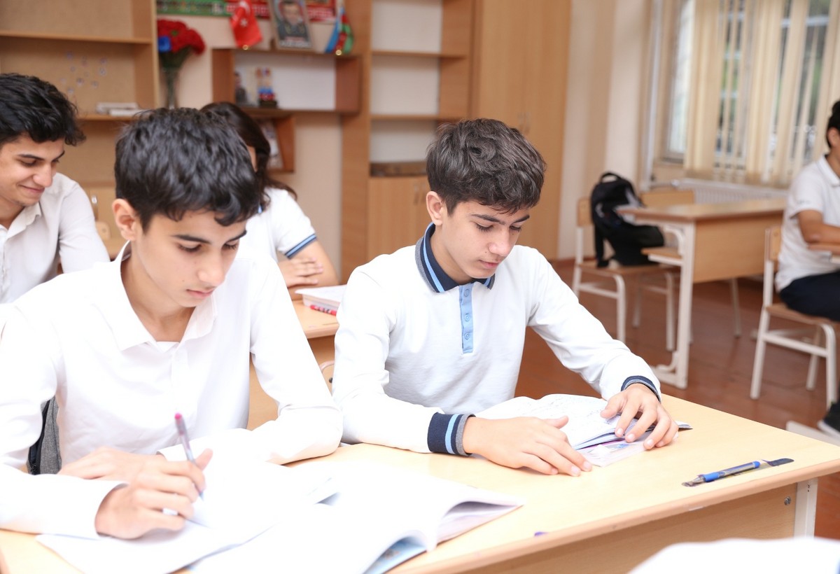 Bakıda 50 minə yaxın VI sinif şagirdi monitorinqdə iştirak edib - YENİLƏNİB