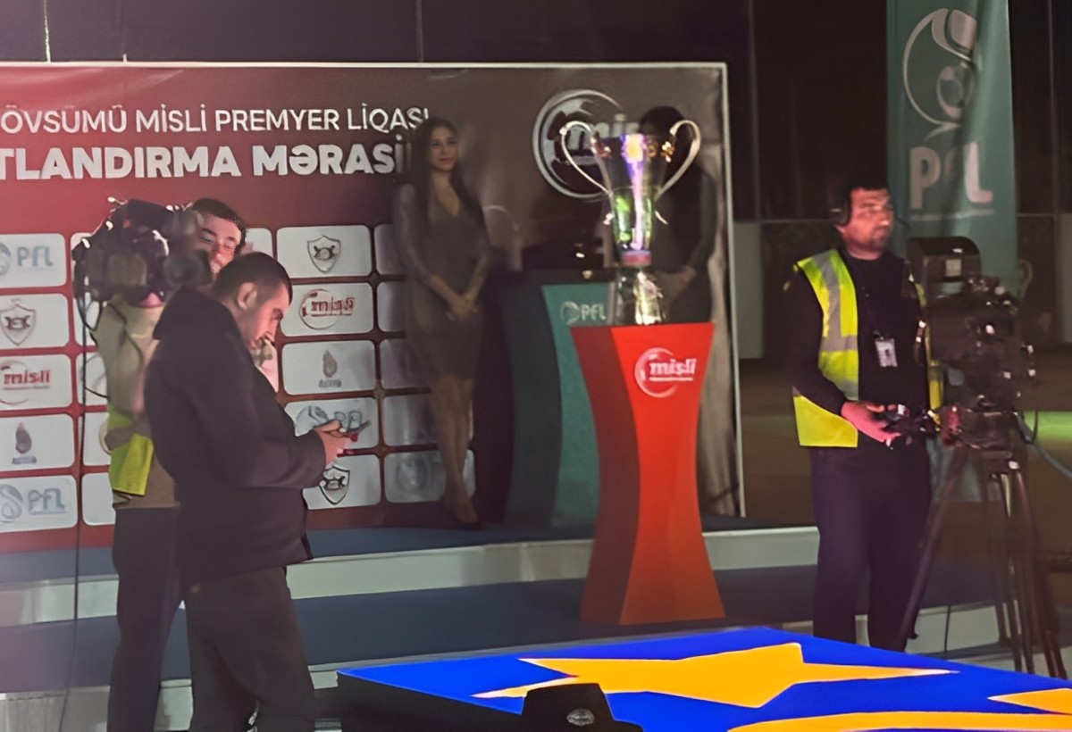 Azərbaycan Premyer Liqasının qalibi mükafatlandırılıb