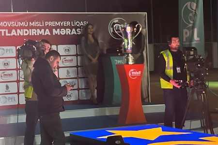 Azərbaycan Premyer Liqasının qalibi mükafatlandırılıb