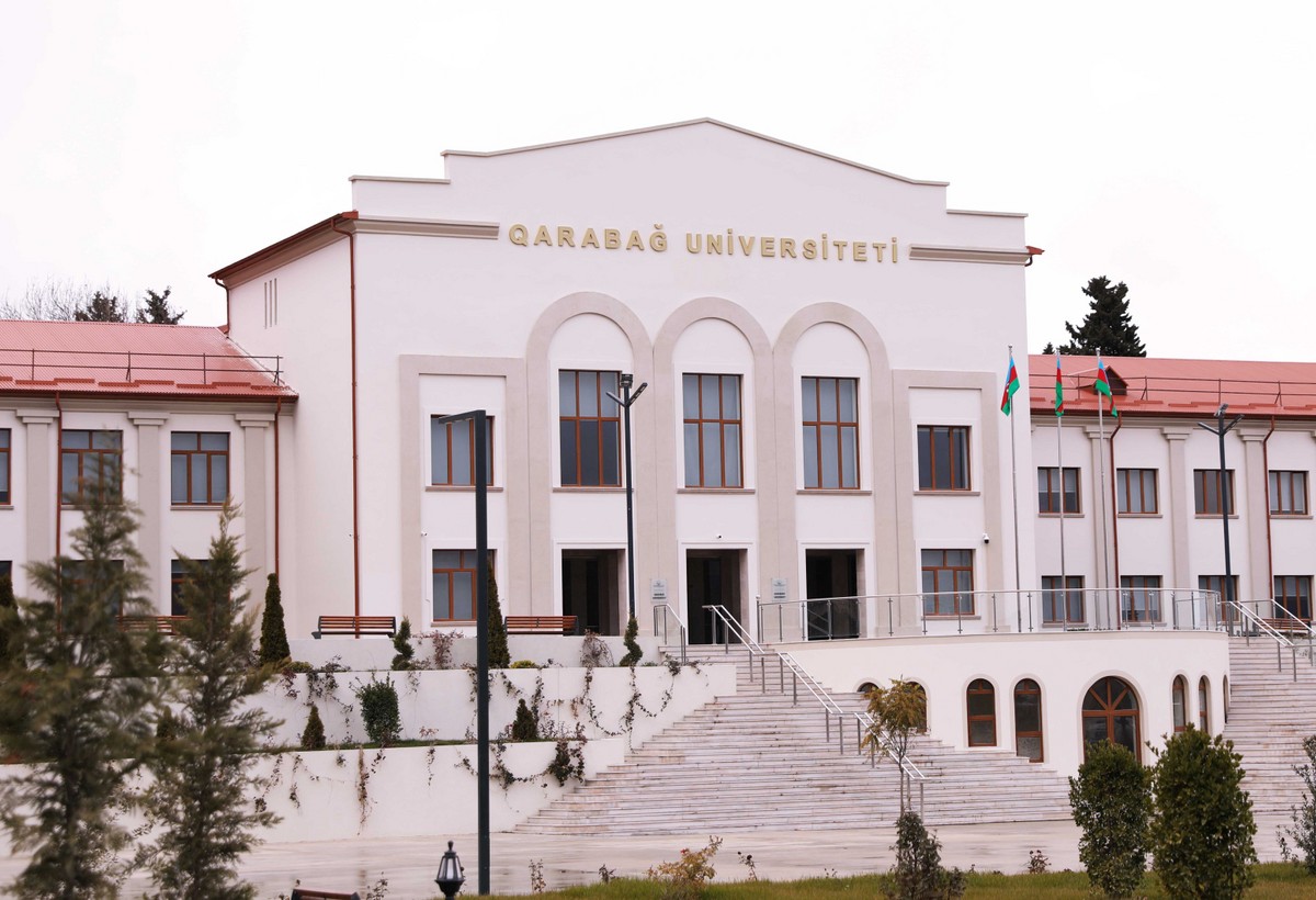 Qarabağ Universiteti vakansiya ela edib