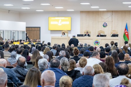 Məhkəmədə Şuşanın işğalı zamanı Mnatsakanyanın da iştirakını əks etdirən videomaterial nümayiş olunub