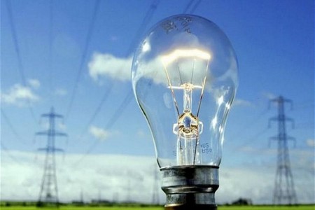 Azərbaycan Rusiyadan elektrik enerjisi alışını azaldıb