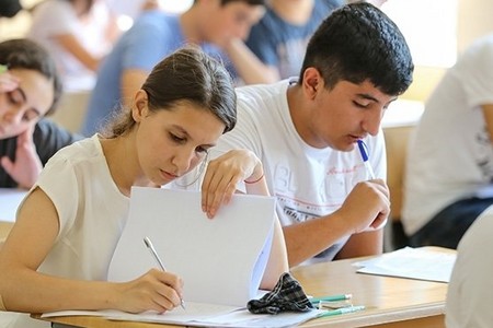 İmtahanlarında hansı fənlərdən nəticələrinin yaxşı olmadığı açıqlanıb