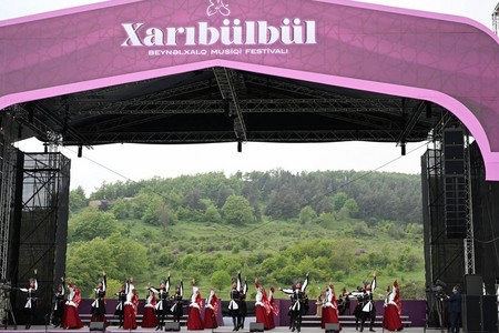 Şuşada “Xarıbülbül” musiqi festivalının açılışı olub - VİDEO