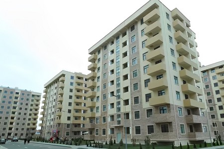 Bakıda bu ailələrə mənzillər VERİLƏCƏK