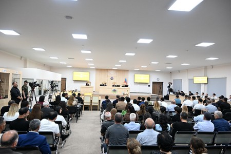 Ruben Vardanyanın məhkəməsində onlarla zərərçəkmiş şəxs ifadə verib