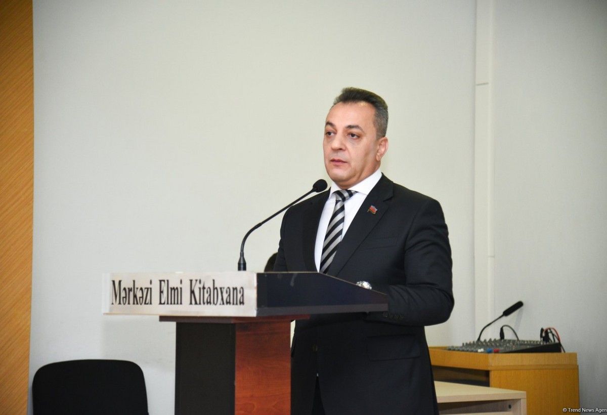 Deputat Vüqar İskəndərov