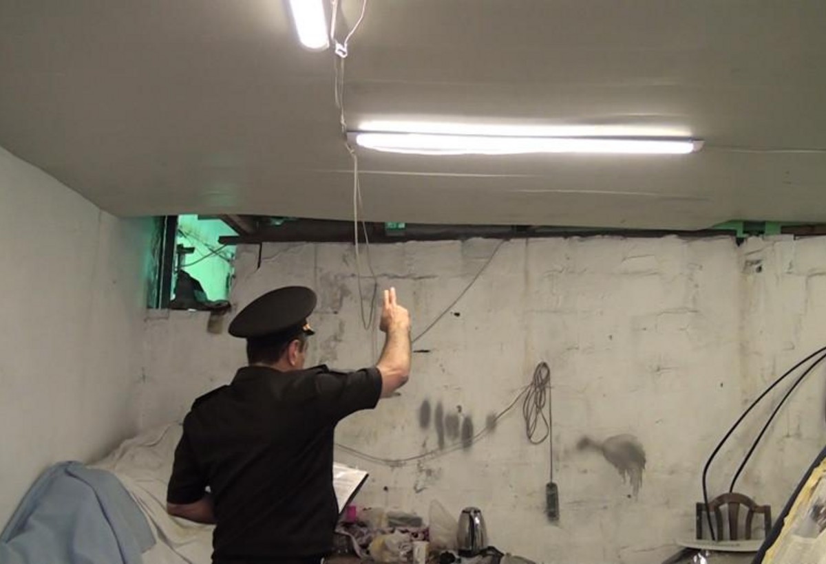 Yanğın təhlükəli avtotəmir sexinin fəaliyyəti dayandırıldı - VİDEO