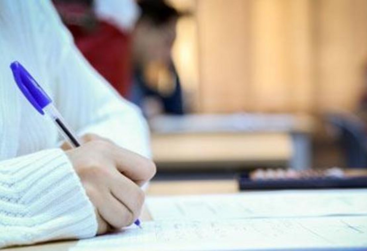 Buraxılış imtahanında 17 şagird 300 bal topladı - ADLAR