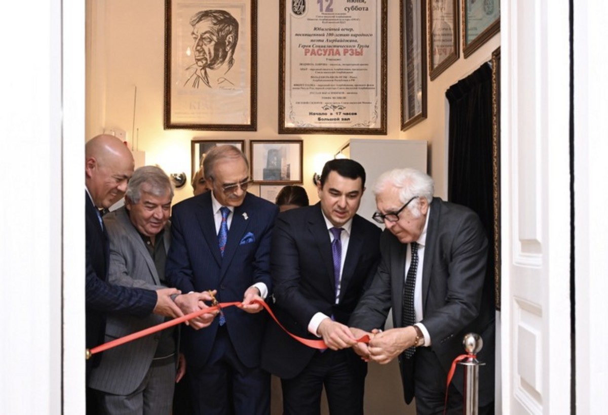 Bakıda Xalq şairi Rəsul Rzanın ev-muzeyi açılıb