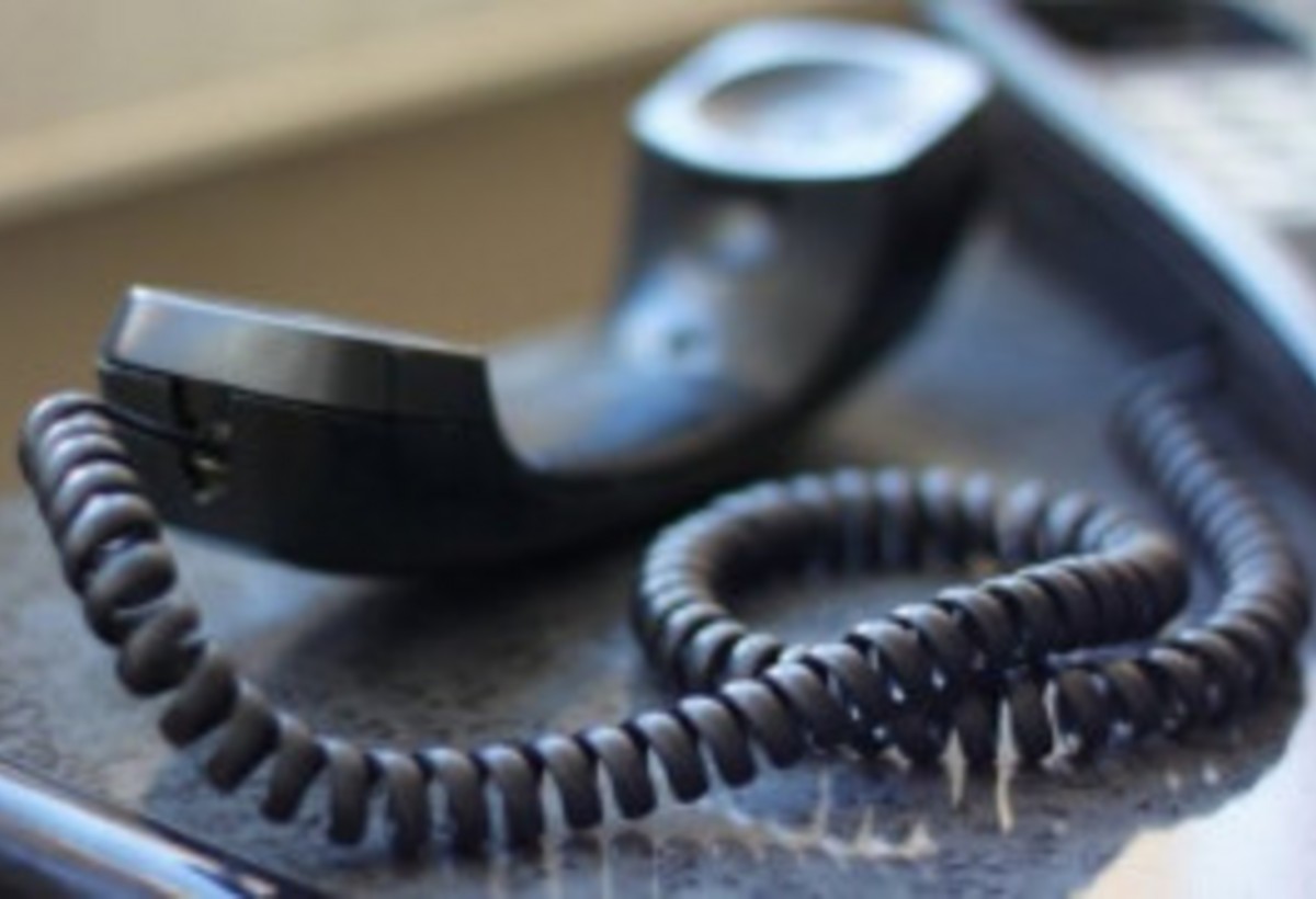 İşləməyən telefon xətti, “bizlik deyil” deyən şirkət, köhnəlmiş qurğular...