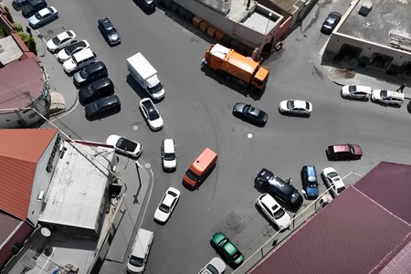Piyadaların kabusuna çevrilən yol: Keşlə məscidinin qarşısındakı ərazidə PROBLEM