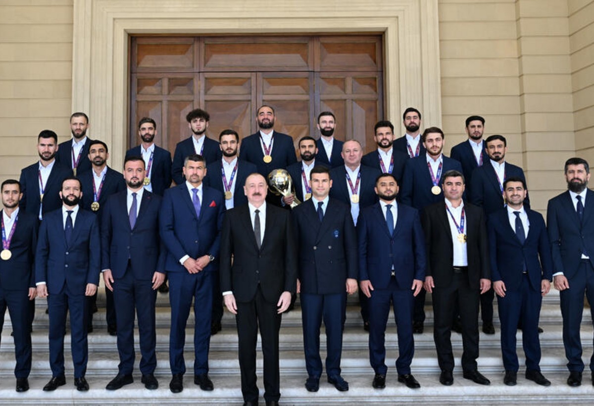 Prezident milli komandanın üzvlərini qəbul edib - YENİLƏNİB