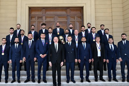 Prezident milli komandanın üzvlərini qəbul edib - YENİLƏNİB