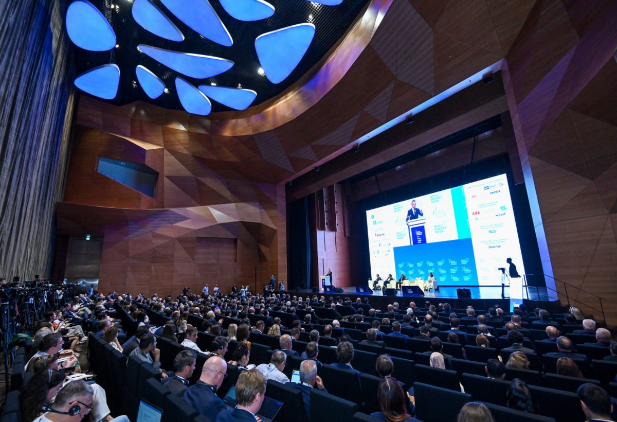 “Baku Energy Forum”u öz işinə başlayıb