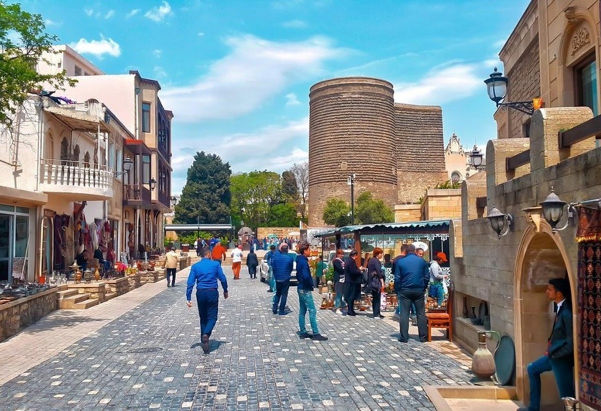 Azərbaycana 5 ayda 1 milyona yaxın turist gəldi