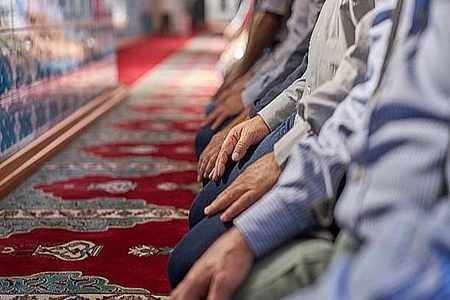 Azərbaycanda bayram namazı qılınıb
