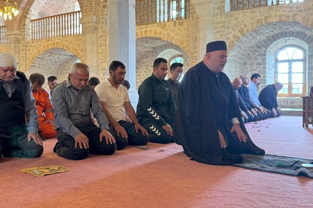 Şuşada bayram namazı qılınıb