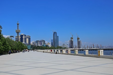 Bakı bulvarında sakinləri narahat edən kəskin qoxu - Səbəbləri nələrdir?