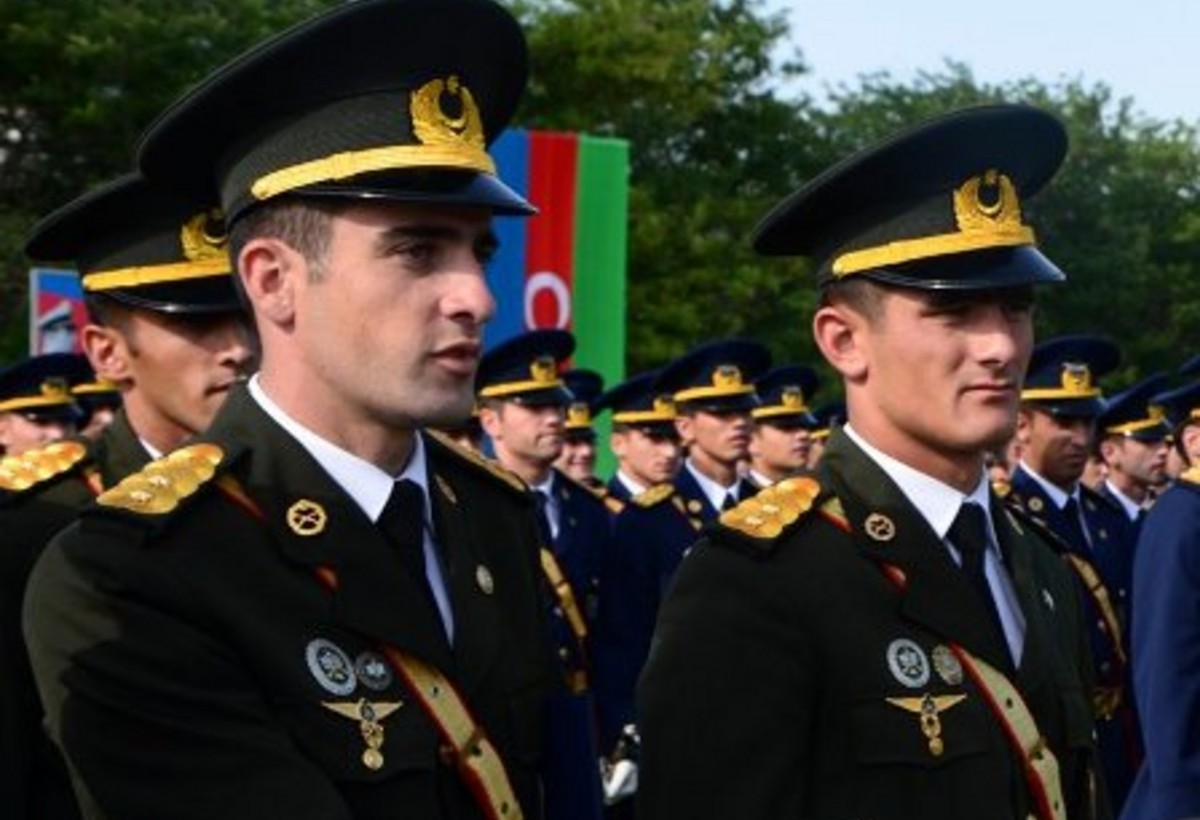 Kursant hərbi rütbəsi əsgərə bərabər tutulacaq