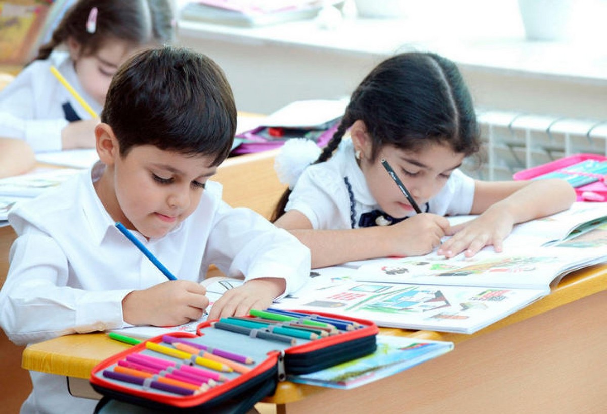 108 minə yaxın uşağın birinci sinfə qəbulu prosesi tamamlandı