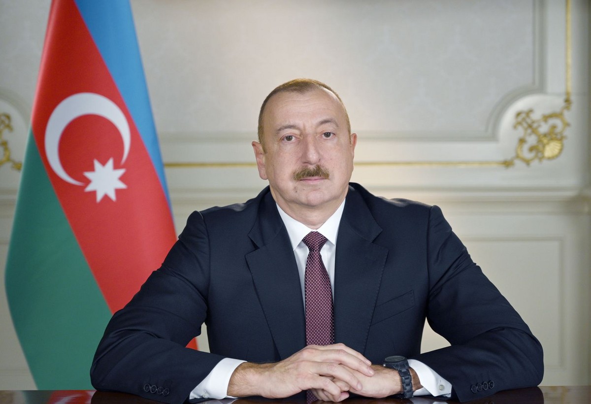 İlham Əliyev Şahin Mustafayevi 1-ci dərəcəli “Vətənə xidmətə görə” ordeni ilə təltif etdi